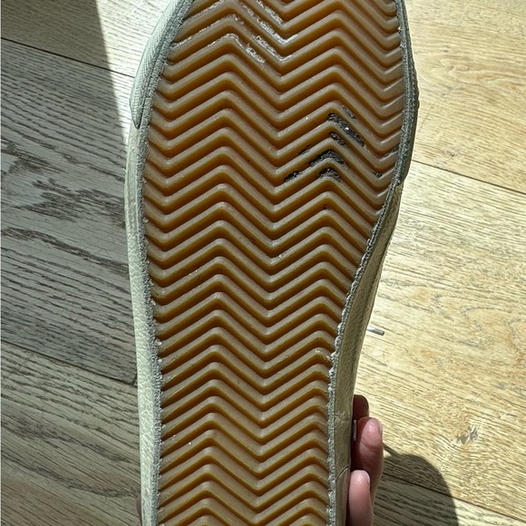 Golden Goose mid with pearls. Size 38. Amazing condition.. - Picture 2 of 5